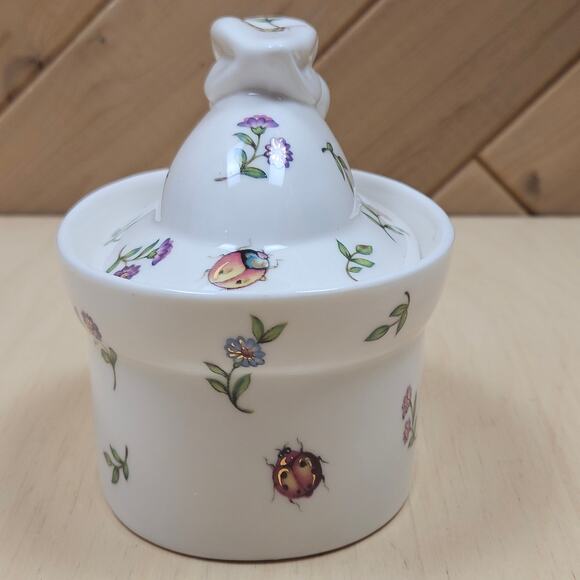 Grace's Teaware Spring Flower Bunny Figurine Fine Porcelain Sugar Bowl w Top - Picture 4 of 9